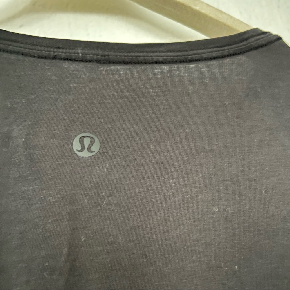 Lululemon Black "Love Crew" Short Sleeve Scoop Neck Tee Shirt 6 - Picture 4 of 4